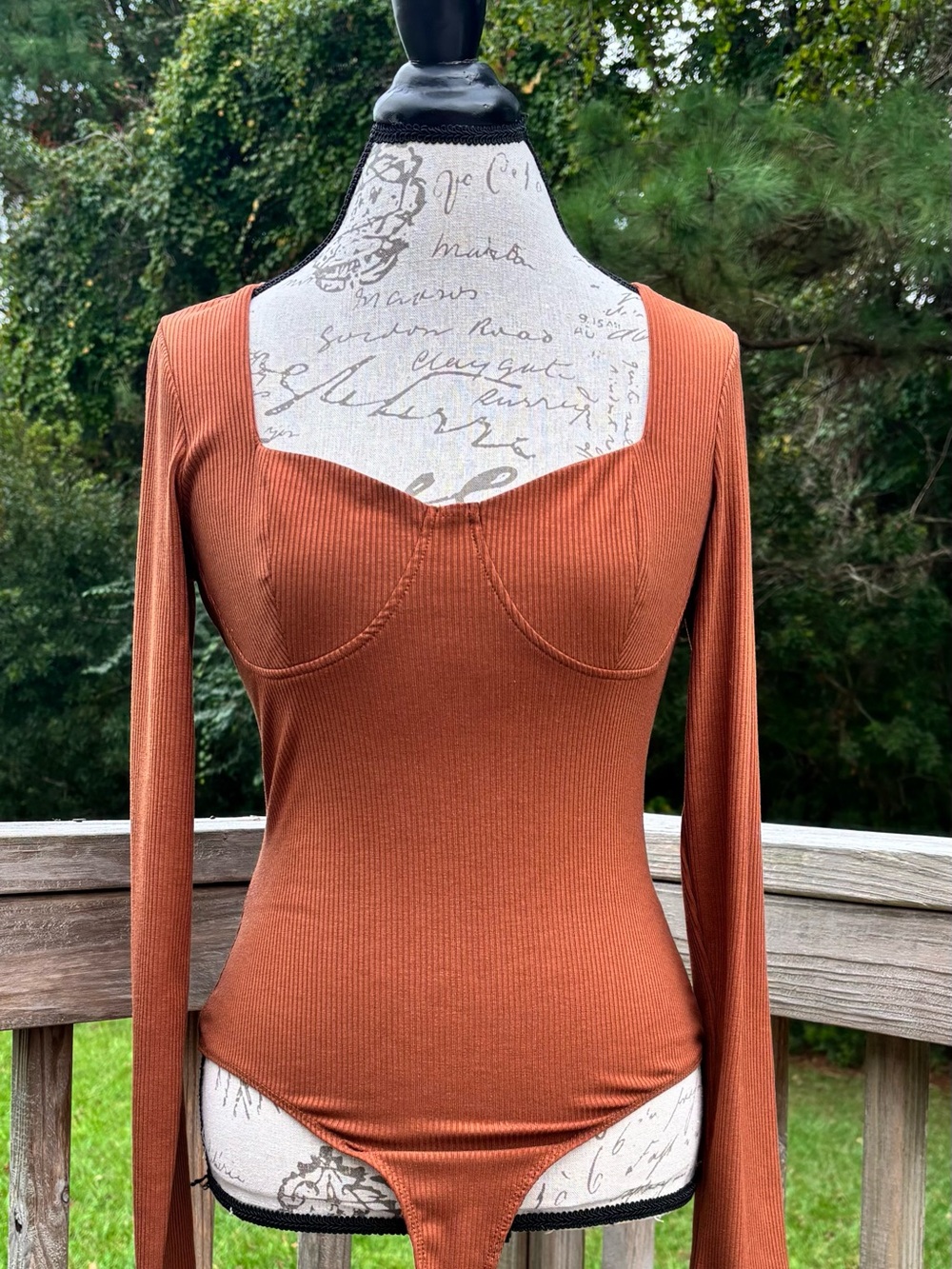 Vestibule Women’s Long Sleeve Square Neck Bodysuit - Rust